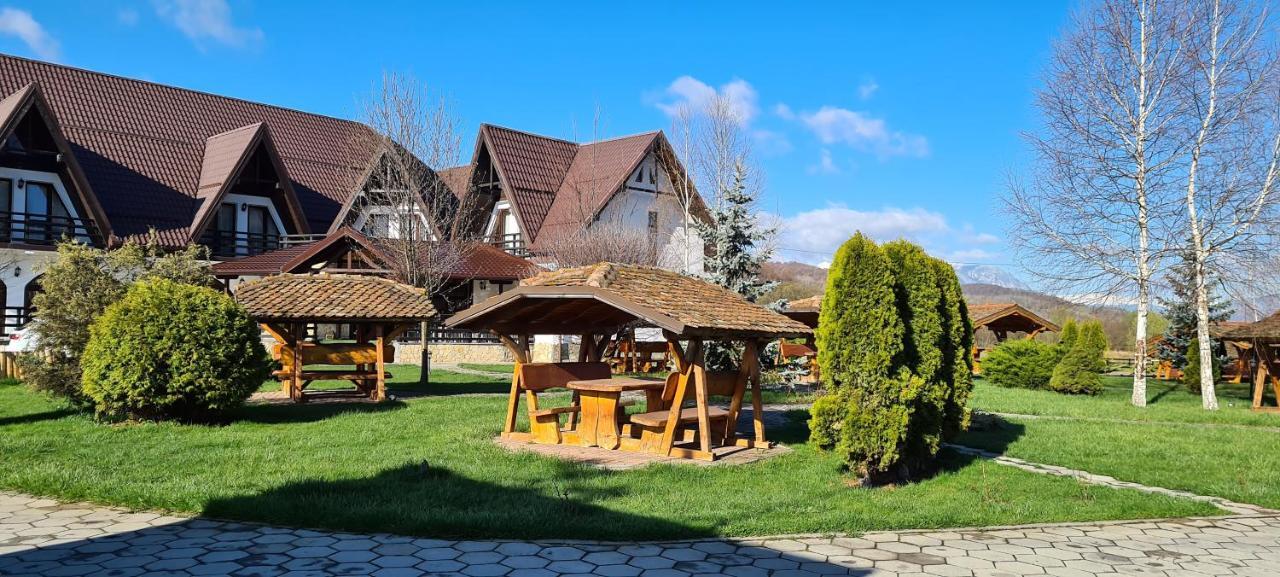 Poiana Rasnoavei Hotel Risnov Exterior photo